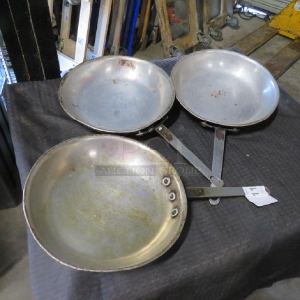 11 Inch Saute Pan. 3XBID - Image 1 of 1
