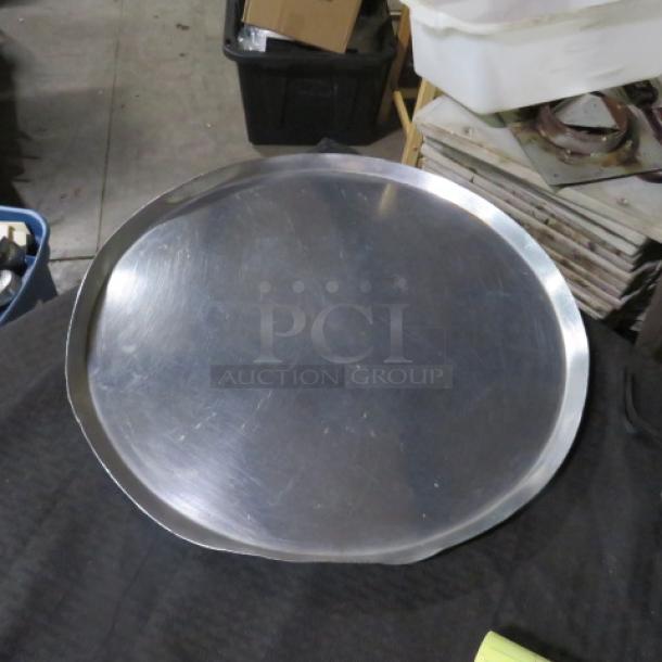 18 Inch Pizza Pan. 10XBID - Image 1 of 1