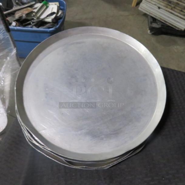 14 Inch Pizza Pan. 6XBID - Image 1 of 1