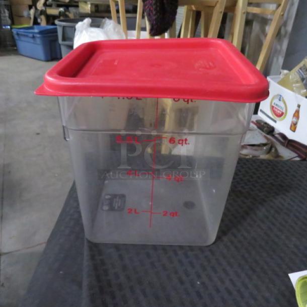 8 Quart Food Storage Container With Lid. 2XBID - Image 1 of 1