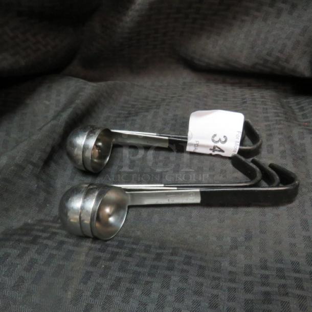 Stainless Steel  Vollrath 1oz Ladle. 5XBID - Image 1 of 1