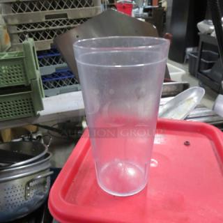 Carlisle 20oz Clear poly Tumbler. 10XBID