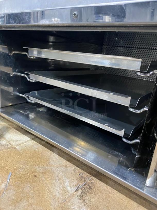 WOW! Otis Spunkmeyer Commercial Electric Powered Countertop Convection Cookie Oven! With 3 Stainless Steel Cookie Trays! 120V! Model: OS-1 SN: C0090295! - Image 6 of 8