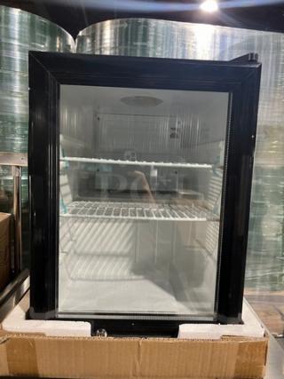 New Out Of The Box! Commercial Countertop Single Glass Door Reach In Refrigerator Merchandiser! With Poly Coated Racks! 110-120V! Model: G5!
