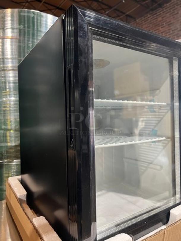 New Out Of The Box! Commercial Countertop Single Glass Door Reach In Refrigerator Merchandiser! With Poly Coated Racks! 110-120V! Model: G5! - Image 2 of 6