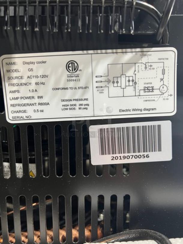 New Out Of The Box! Commercial Countertop Single Glass Door Reach In Refrigerator Merchandiser! With Poly Coated Racks! 110-120V! Model: G5! - Image 6 of 6