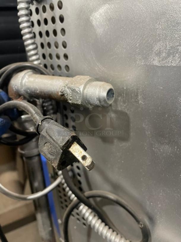 South Bend SilverStar Series Commercial Natural Gas Powered Double Stack Convection Oven! All Stainless Steel! With Metal Oven Racks!  On Casters! 2X Your Bid Makes One Unit! - Image 9 of 9