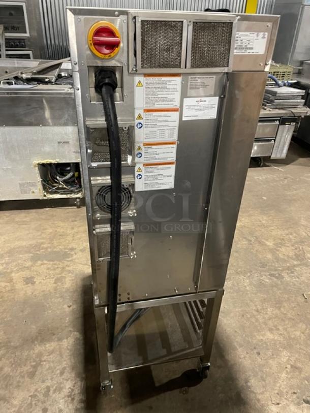 WOW! 2020 Late Model!  Alto Shaam Commercial Electric Powered Half Size Multi-Cook Oven! With 4 Cooking Chamber Zones! With Individual Controls! On Storage Shelf With 5 Pan Holding Rack! All Stainless Steel! With Metal Oven Racks! On Casters! 208-240V 3 Phase! Model: VMC-H4H SN: 2732953-000! Working When Removed! - Image 4 of 10