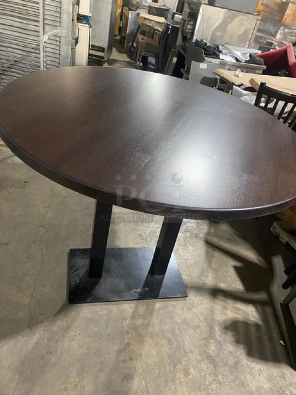 BRAND NEW! IN THE BOX!  Round 48 x 48 Inch BUTCHER BLOCK Style Dining Table! Red Oak/Walnut Color! With Metal Base! 1.5 Inch Thick! - Image 3 of 9