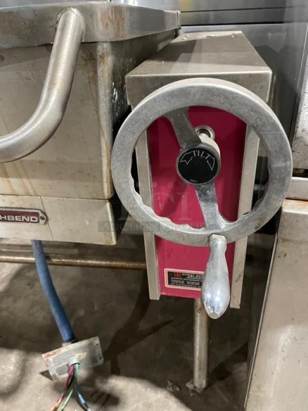 SouthBend Commercial Electric Powered Tilted Braising Pan/Ultra Tilt Skillet! All Stainless Steel! On Legs! 208V 3 Phase! Model: BECT-30! Working When Removed! - Image 6 of 9