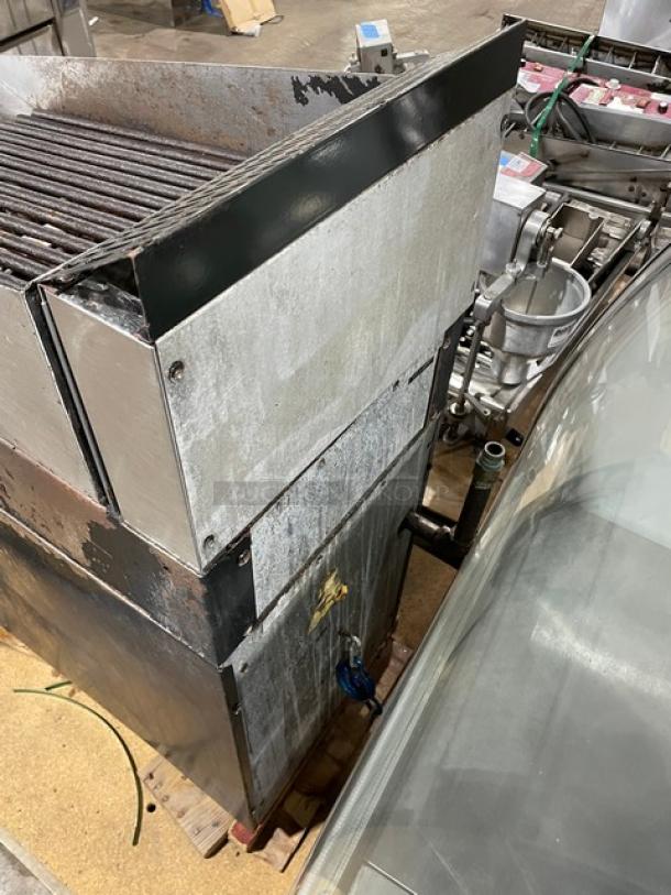 Garland Commercial Natural Gas Powered Floor Style Briquette Char Broiler! With Storage Base Underneath! All Stainless Steel! On Casters! Model: M17B! Working When Removed! - Image 4 of 9