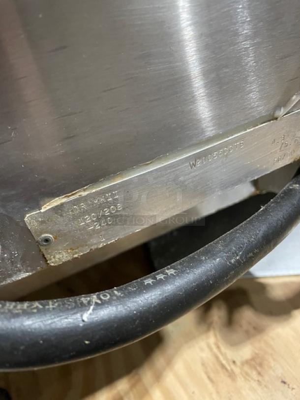 Belshaw Donut Robot Mark II Series Commercial Countertop Automatic Donut Fryer! All Stainless Steel! 120/208-240V 1 Phase! Model: DRMKII SN: W20055CCTS! Working When Removed! - Image 6 of 7