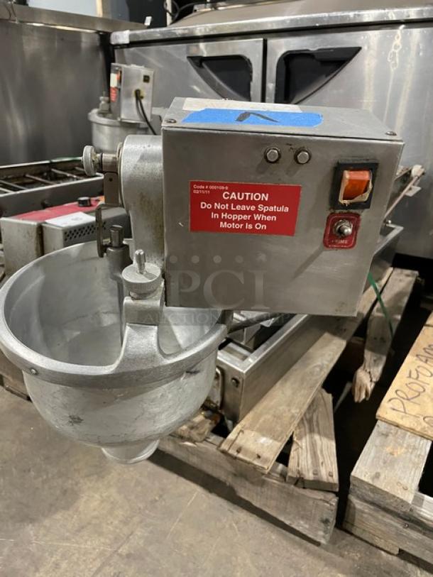Belshaw Donut Robot Mark II Series Commercial Countertop Automatic Donut Fryer! All Stainless Steel! 120/208-240V 1 Phase! Model: DRMKII SN: W20392NHTO! - Image 2 of 7