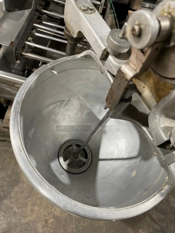 Belshaw Donut Robot Mark II Series Commercial Countertop Automatic Donut Fryer! All Stainless Steel! 120/208-240V 1 Phase! Model: DRMKII SN: W20392NHTO! - Image 3 of 7