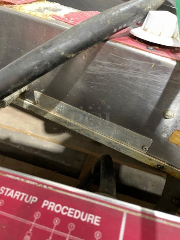 Belshaw Donut Robot Mark II Series Commercial Countertop Automatic Donut Fryer! All Stainless Steel! 120/208-240V 1 Phase! Model: DRMKII SN: W20392NHTO! - Image 5 of 7