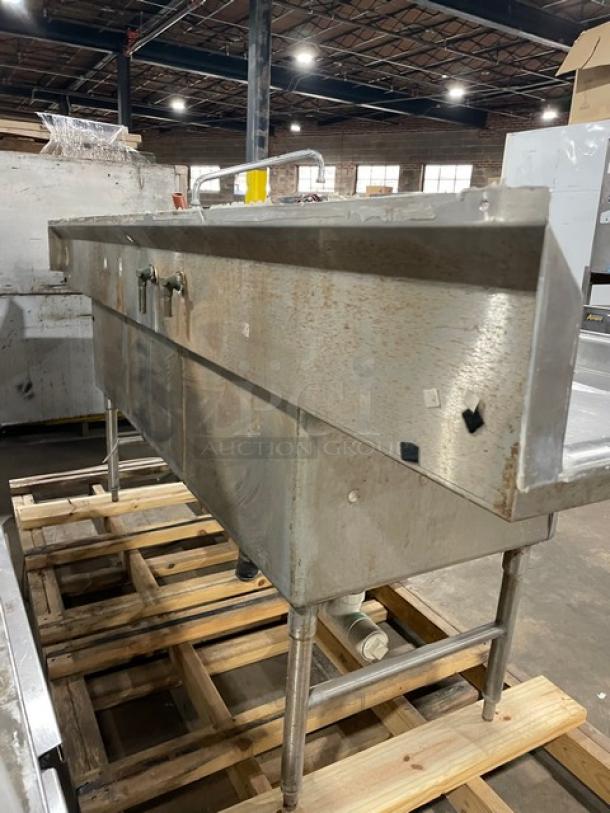 Commercial 3 Bay Dishwashing Sink! With Side Drain Boards! All Stainless Steel! With Faucet! On Legs! - Image 4 of 8