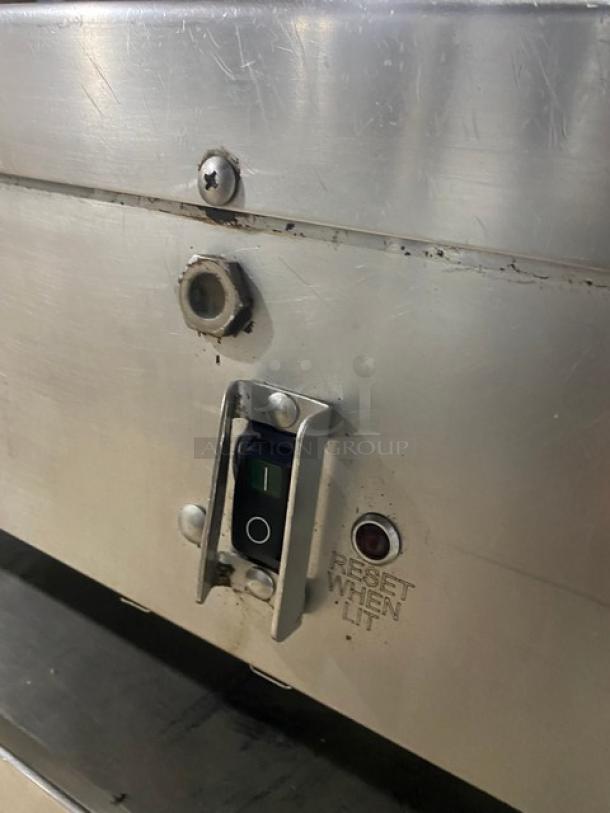 Wood Stone Chipolite Style Commercial Natural Gas Powered Countertop 1" Thick Plate Flat Griddle! With Split!  All Stainless Steel! On Legs! - Image 8 of 11