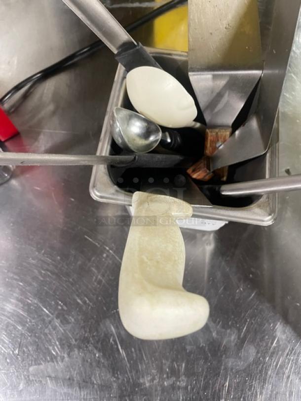 Lot Of Assorted Kitchen Utensils! All One Money! - Image 5 of 6