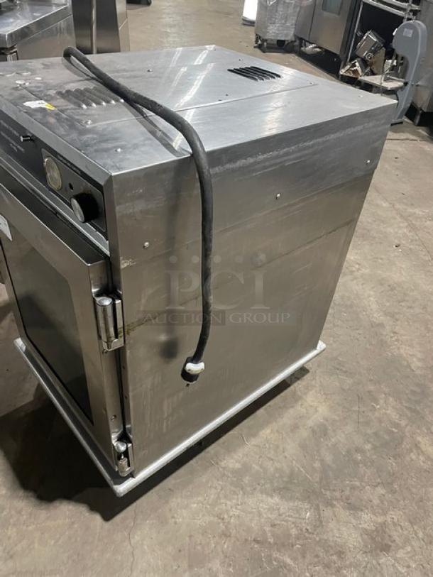 Henny Penny Commercial Half Size Insulated Heated Proofing Cabinet/Food Warmer! All Stainless Steel! On Casters!  Model: HC-900! - Image 2 of 8