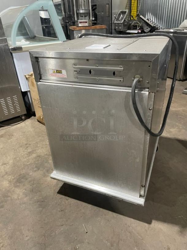 Henny Penny Commercial Half Size Insulated Heated Proofing Cabinet/Food Warmer! All Stainless Steel! On Casters!  Model: HC-900! - Image 3 of 8
