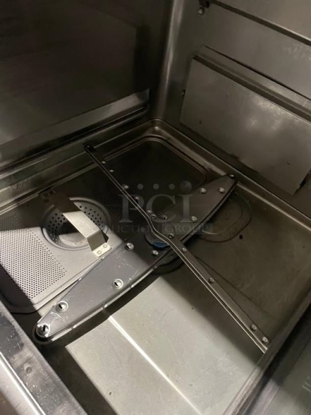 Amazing! Hobart Advansys Series New Body Style Commercial High Temp Undercounter Dishwasher! All Stainless Steel! With Full Size Glass Rack! 120/208V 1 Phase! Model: LXER SN: 231198825! - Image 7 of 9