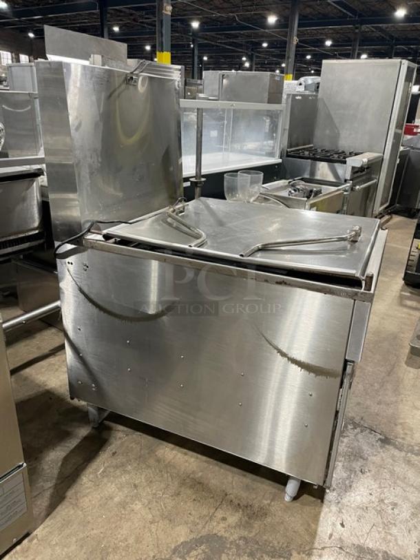Pitco Frialator Commercial Natural Gas Powered Floor Style Doughnut Fryer! With Reversable Drainboard/Cover! All Stainless Steel! With Safety Handle Hinged Wired Mesh Submerger! On Legs! Model: D024-UPM SN: G05CB006855! - Image 3 of 11
