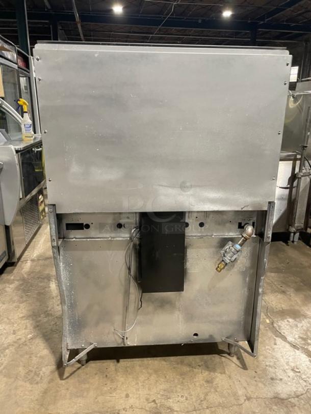 Garland Commercial Natural Gas Powered 6 Burner Range! With Full Sized Oven Underneath! With Back Splash & Overhead Salamander Shelf! All Stainless Steel! On Legs! - Image 3 of 9