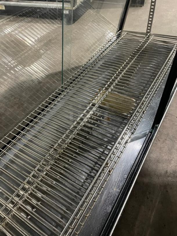 Avantco Commercial Countertop 48" Heated Display Case/Hot Food Merchandiser! With Metal Racks! 110V! Model: 177HDC48 SN: CK-150846R-329! - Image 5 of 8