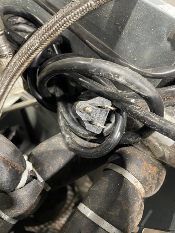 Hoshizaki Commercial Countertop Ice Making Machine! With Mini Ice Bin Attached! All Stainless Steel! 115V 1 Phase! Model: IM-200BAC SN: L00693G! - Image 8 of 8