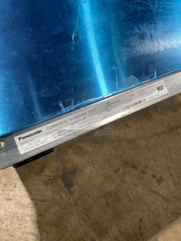 Panasonic Commercial Countertop Microwave Oven! All stainless Steel! With Touch Pad! 208/230V! Model: NE-17521 SN: 6CD2090015! - Image 5 of 8