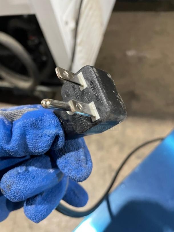 Panasonic Commercial Countertop Microwave Oven! All stainless Steel! With Touch Pad! 208/230V! Model: NE-17521 SN: 6CD2090015! - Image 8 of 8