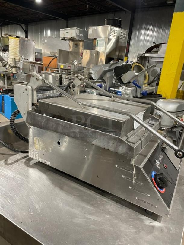 Star Pro-Max Commercial Electric Powered Countertop Panini Press! With Grooved Aluminum Grill Plate! 120V! Model: CG14 SN: GG140715A0033! - Image 3 of 8