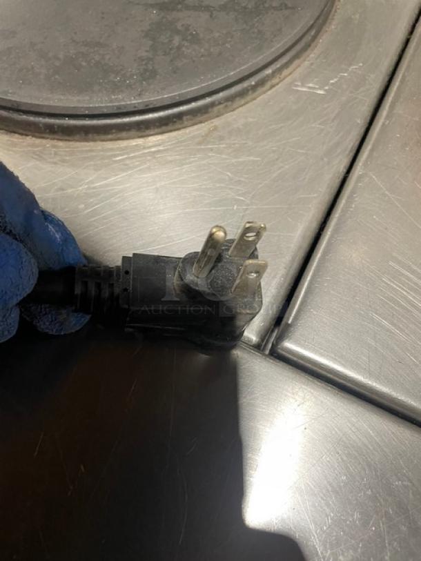 Imbera Coca-Cola Style Commercial Single Glass Door Reach In Refrigerator Merchandiser! With Poly Coated Racks! With Gravity Feed Bottle Organizers! 115V 1 Phase! Model: 6319 C02 SN: 111150711390! - Image 7 of 7