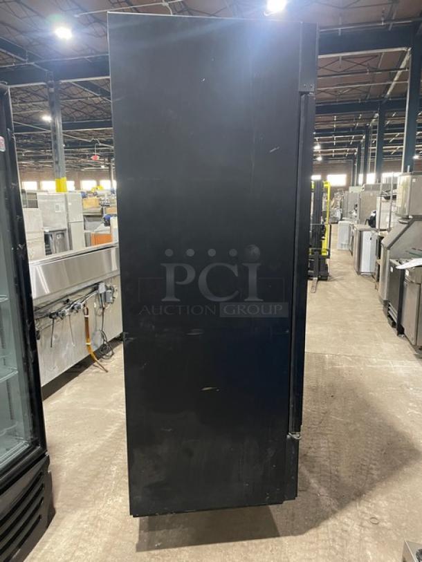 True Commercial Double Glass Door Reach In Freezer Merchandiser! With Poly Coated Racks! 115/208-230V 1 Phase! Model: GDM-49F SN: 5401083! - Image 3 of 8