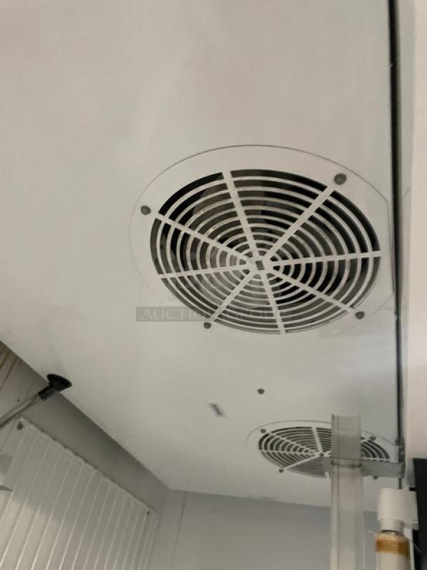 True Commercial Double Glass Door Reach In Freezer Merchandiser! With Poly Coated Racks! 115/208-230V 1 Phase! Model: GDM-49F SN: 5401083! - Image 6 of 8