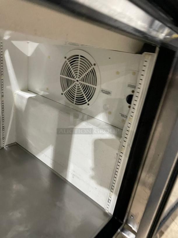 True Commercial Refrigerated Mega Top Pizza Prep Table! With 2 Door Refrigerated Storage Underneath! All Stainless Steel! On Casters! 115V 1 Phase! Model: TPP-67 SN: 7150317! - Image 7 of 10