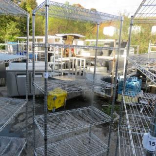 One Metro Shelf With 5 Shelves. 36X18X74