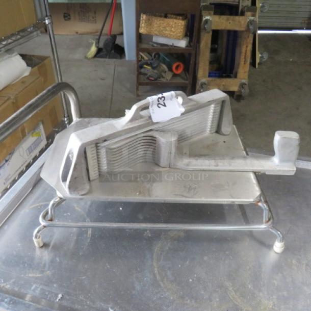 One Tomato Tamer Tomato Slicer. - Image 1 of 1