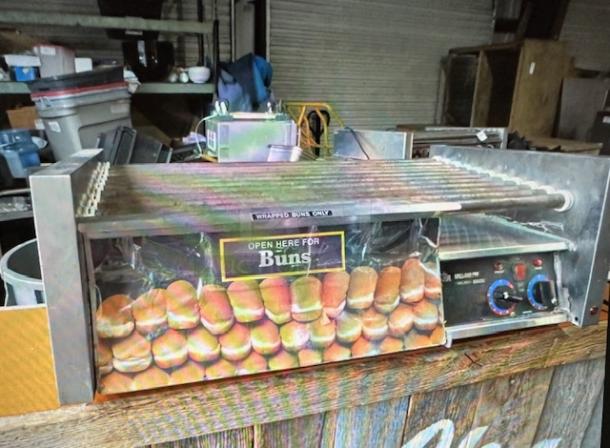 One Star Grill Max Pro Hot Dog Roller With Bun Warmer Drawer. 36X20.5X13 - Image 1 of 1