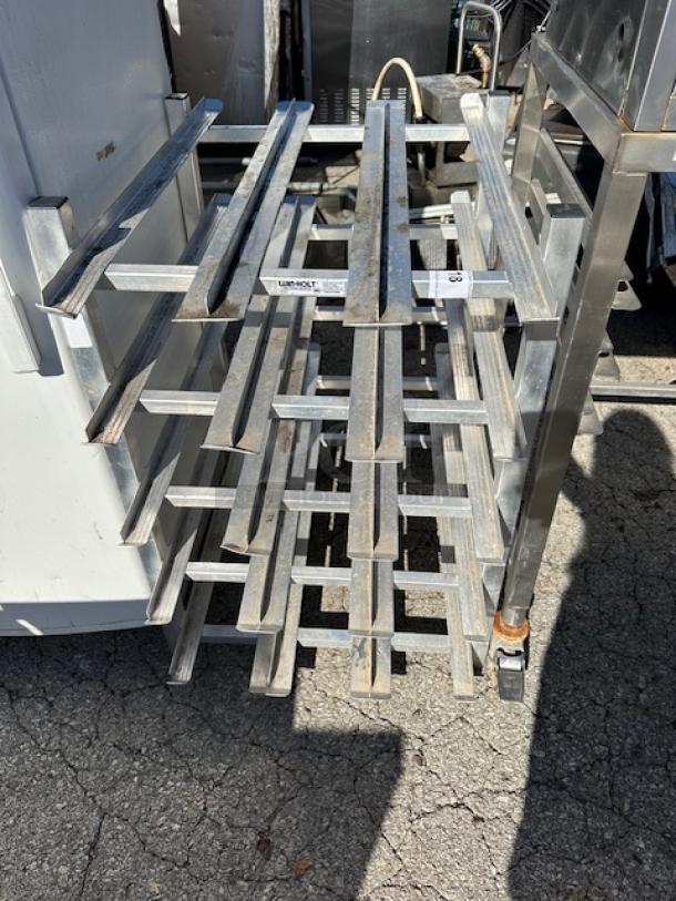 One Aluminum Can Rack. 25X35X36 - Image 1 of 1