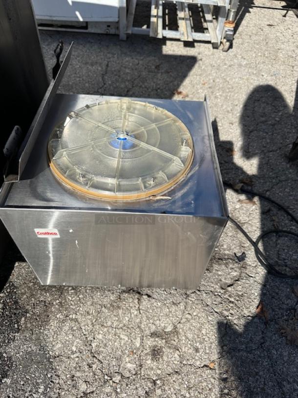 One Crathco Beverage Dispenser Base. Model# D112. 115 Volt. 16.5X16.5X13.5 - Image 1 of 1
