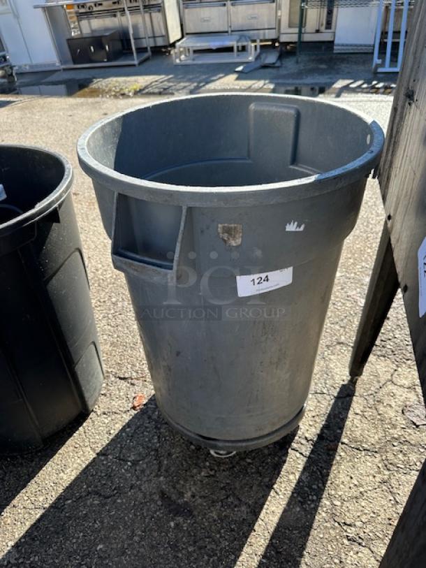 One Huskee 32 Gallon Trash Can On A Dolly. - Image 1 of 1