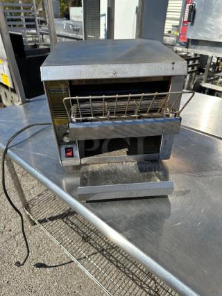 One Holman Over Easy Conveyor Toaster . 14.5X24X13.5