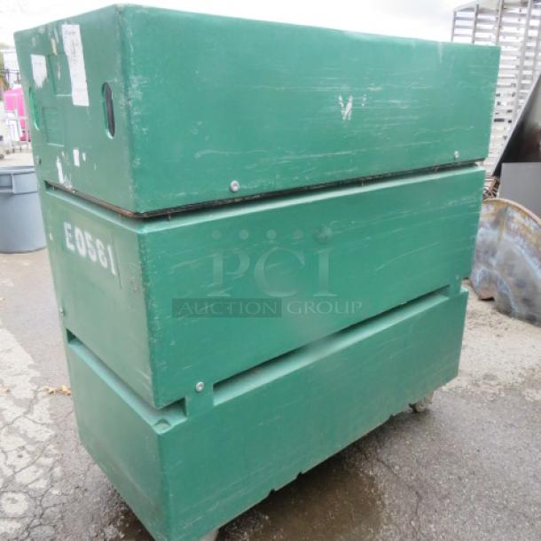 One Green Meese Poly Trux Utility Truck On Casters. 58X27X62.5 - Image 2 of 2