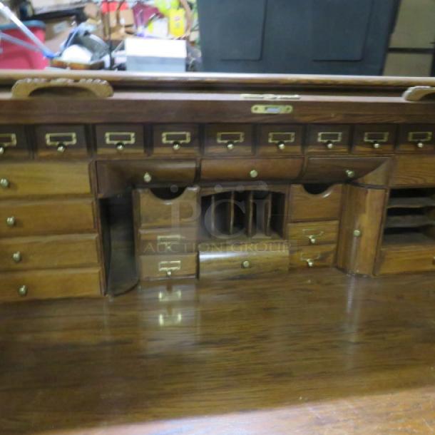 On  e Solid Oak Roll Top Desk With Multiple Drawers. Small Crack See Pics. 61X36X51 - Image 2 of 4