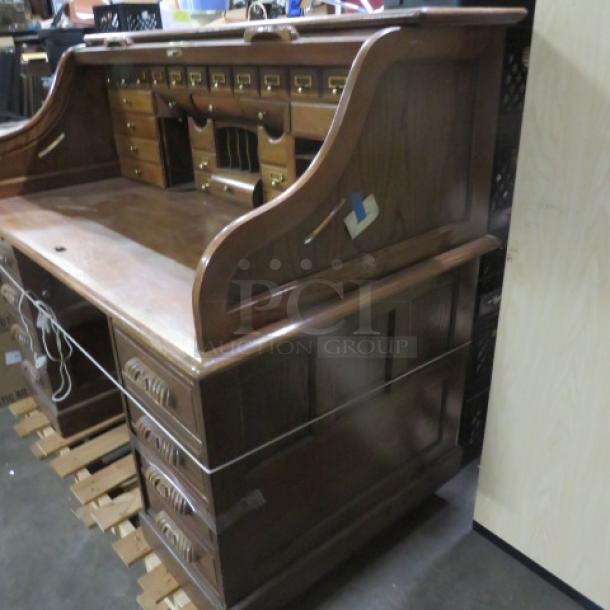 On  e Solid Oak Roll Top Desk With Multiple Drawers. Small Crack See Pics. 61X36X51 - Image 3 of 4