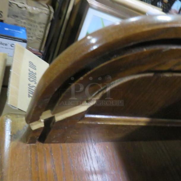 On  e Solid Oak Roll Top Desk With Multiple Drawers. Small Crack See Pics. 61X36X51 - Image 4 of 4