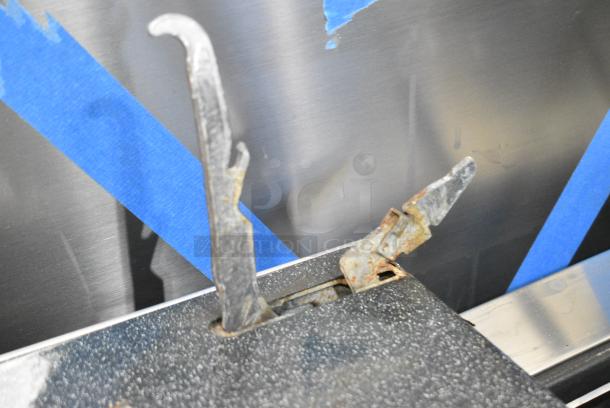 Thermador Professional Stainless Steel Commercial Natural Gas Powered 4 Burner Range w/ Oven. - Image 14 of 14