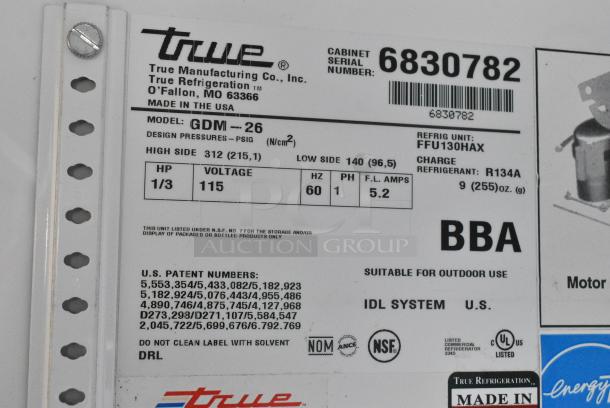 True GDM-26 Metal Commercial Single Door Reach In Cooler Merchandiser w/ Poly Coated Racks. 115 Volts, 1 Phase. Tested and Working! - Image 4 of 4
