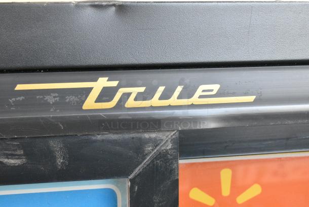 True GDM-41SL-48-HC-LD Metal Commercial 2 Door Reach In Cooler Merchandiser w/ Poly Coated Racks. 115 Volts, 1 Phase. Tested and Working! - Image 2 of 5